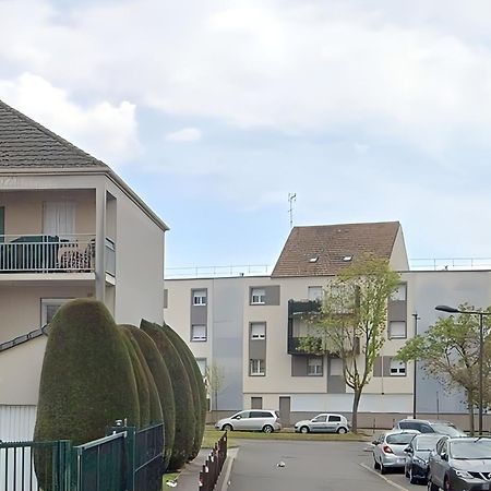 Evasion Romantique Avec Jacuzzi Savigny-le-Temple Luaran gambar